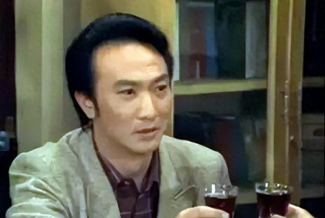 鄭乾龍，演技、影響力與公眾形象的探究