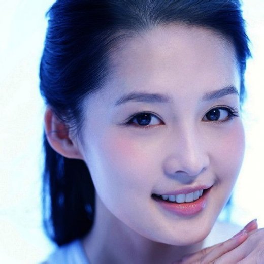 明星女孩成長(zhǎng)之路，成為明星的指南與歷程