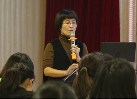 許建演員,許建演員，小巷深處的獨(dú)特魅力